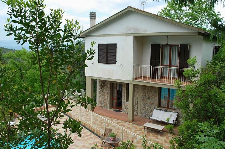 Vakantiehuis Villa 'Castagno' mit Pool