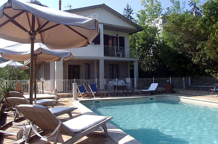 Vakantiehuis Villa 'Castagno' mit Pool