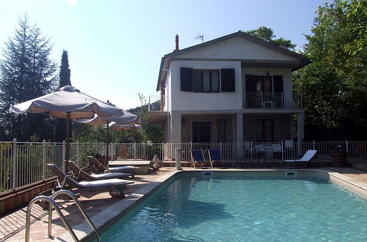 Vakantiehuis Villa 'Castagno' mit Pool