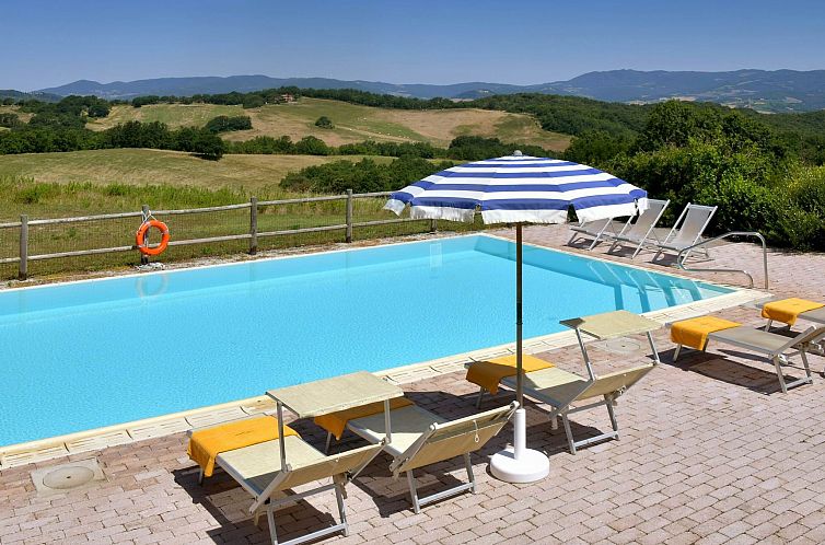 Vakantiehuis Ferienvilla 'Girasole Leccino'