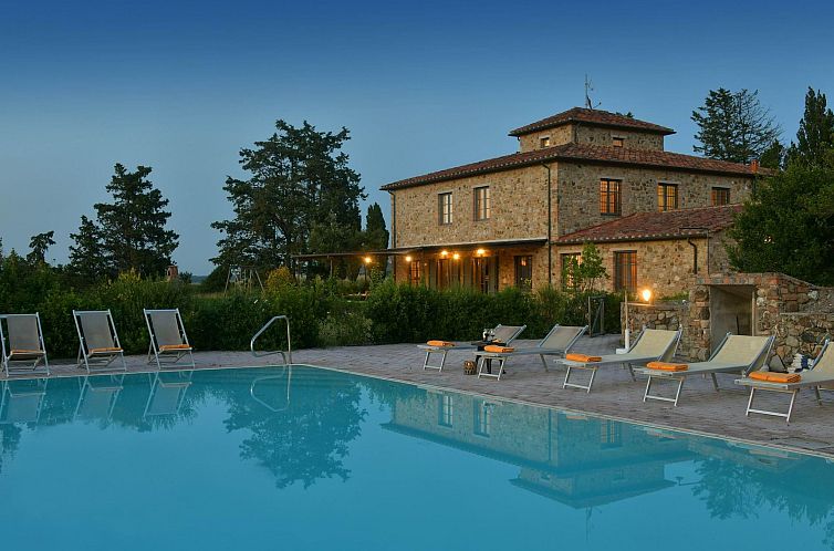 Vakantiehuis Ferienvilla 'Girasole Leccino'
