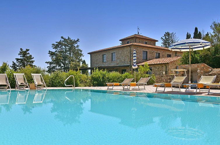 Vakantiehuis Ferienvilla 'Girasole Leccino'