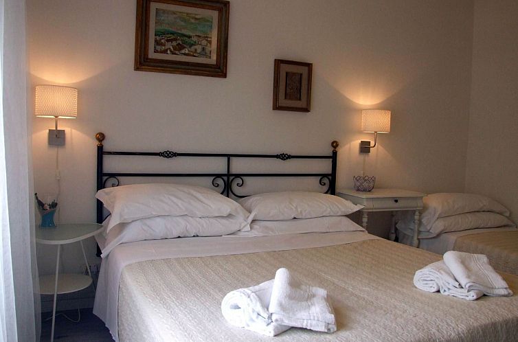 Appartement Rosa Peonia' Wohnung mit Terrasse