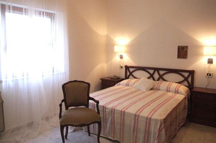 Appartement Wohnung 'Pink Holly' mit Terrasse