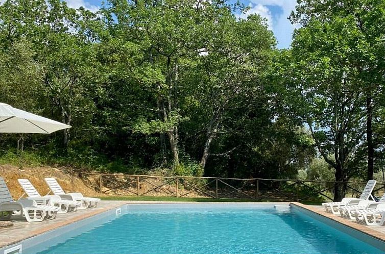 Vakantiehuis Villa mit privatem Pool in der Nähe von Bolghe