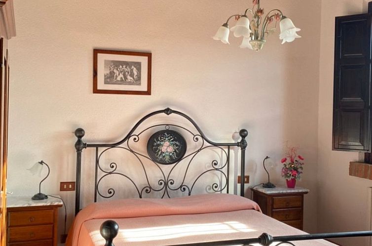 Vakantiehuis Villa mit privatem Pool in der Nähe von Bolghe