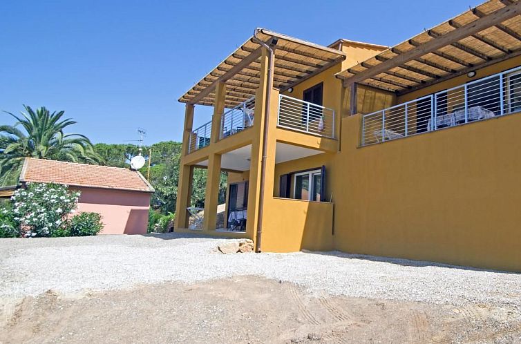 Appartement 'Artemis2' mit Terrasse