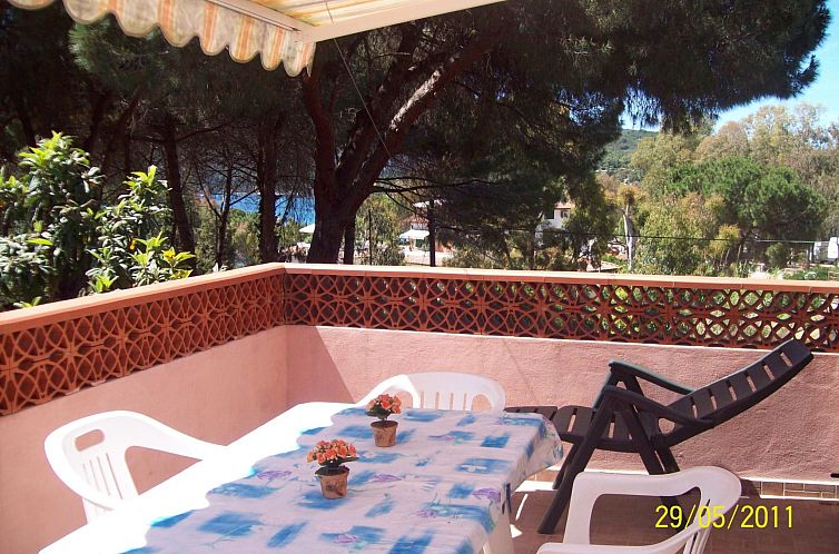 Appartement mit Terrasse