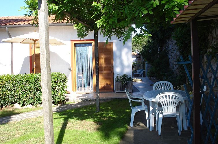 Appartement Gemütliches Appartement in Capoliveri mit Grill