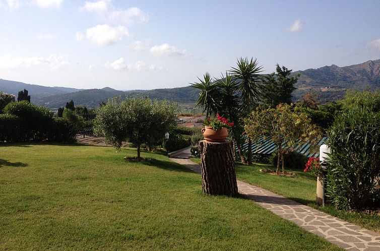 Appartement Appartement in Capoliveri mit Grill, Garten und 