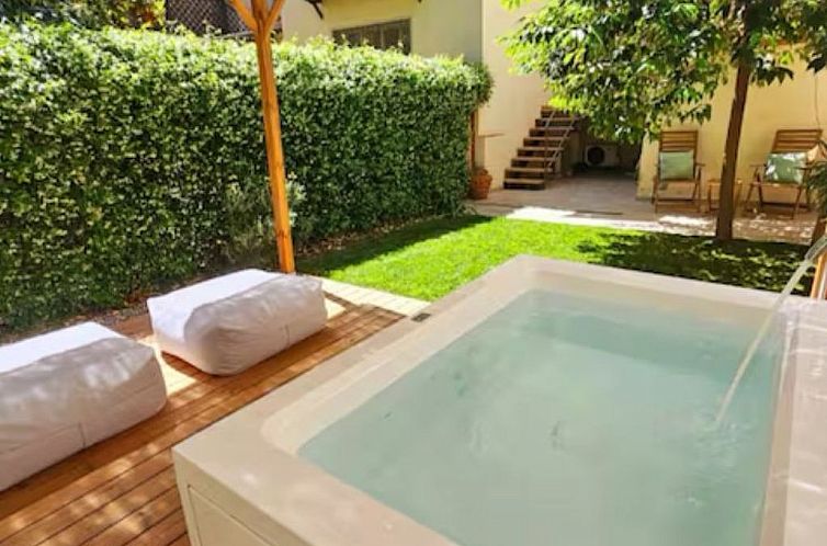 Appartement FlorArt Boutique-Wohnung mit Garten und Spa