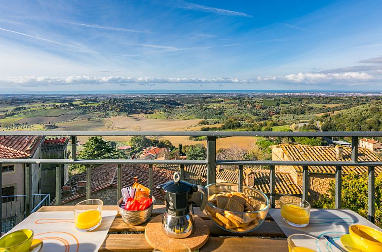 Appartement Trilocale Casa nel Castello