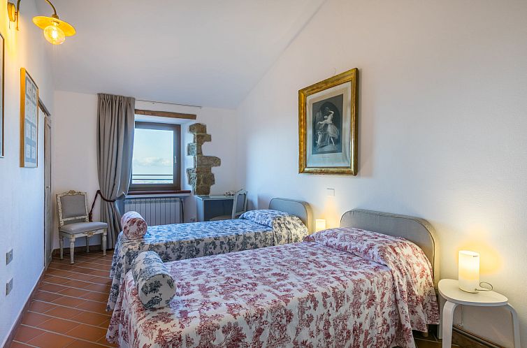 Appartement Trilocale Casa nel Castello