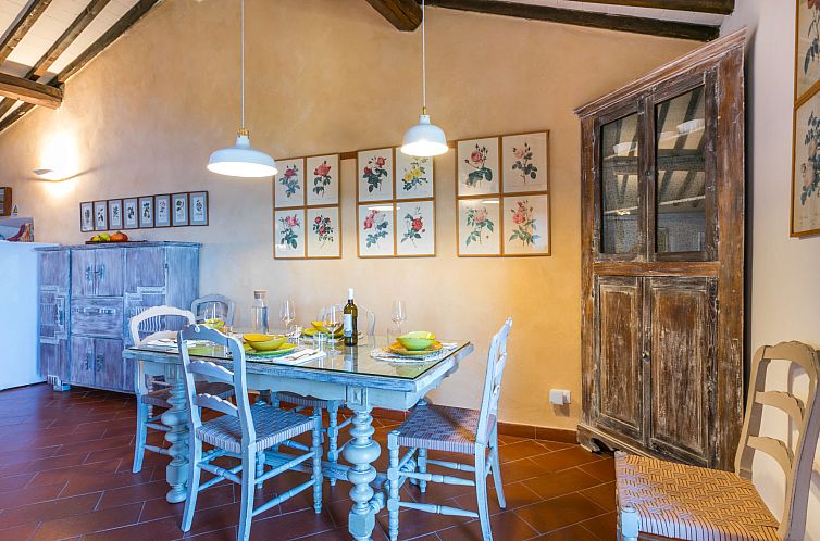 Appartement Trilocale Casa nel Castello