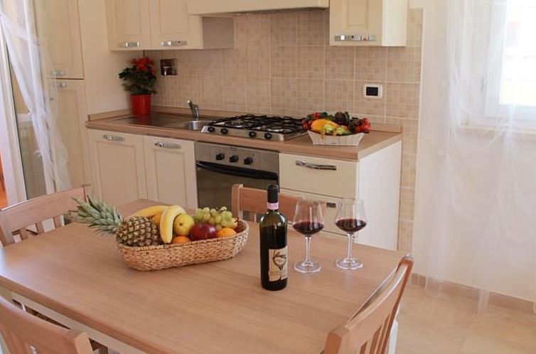 Appartement Geräumige Alloggion mit eigener Terrasse, AC