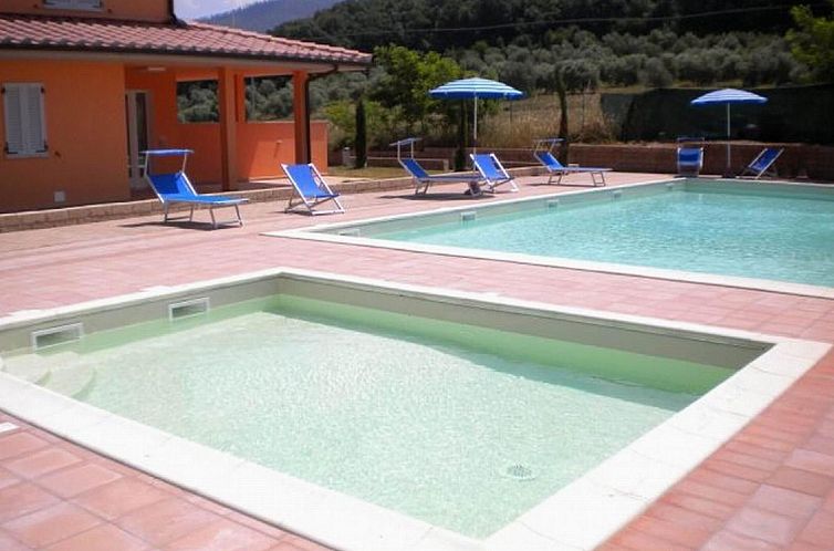 Appartement Geräumige Alloggion mit eigener Terrasse, AC