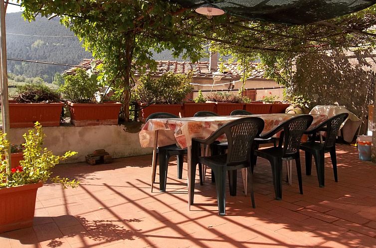 Appartement Haus mit Terrasse