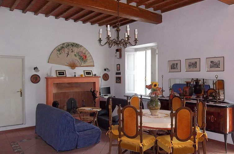 Appartement Haus mit Terrasse