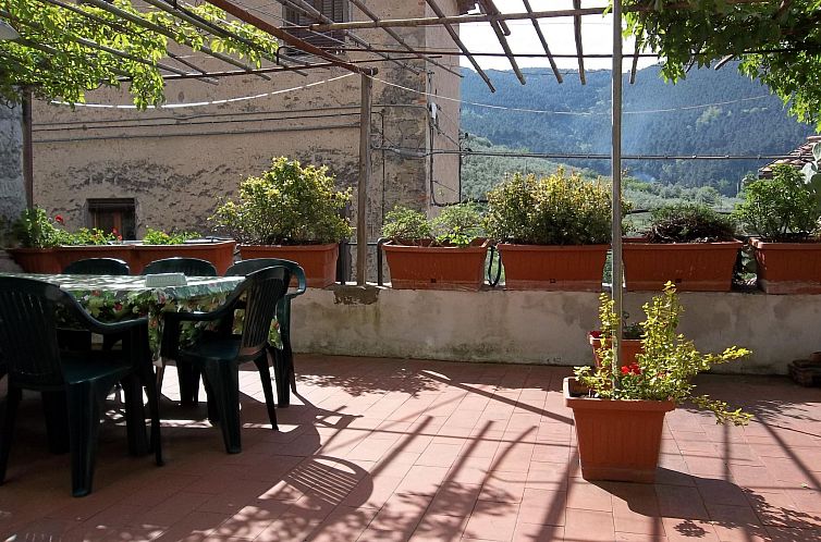 Appartement Haus mit Terrasse