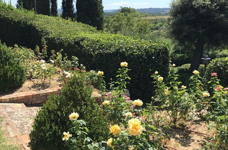 Appartement Gemütliche Wohnung mit Grill, Garten und Gemein
