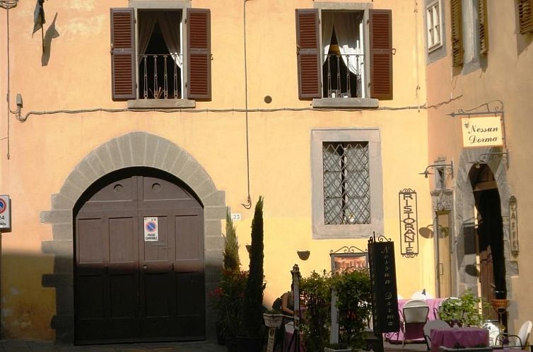 Appartement Stilvolle Wohnung mit Whirlpool in einem Renaiss