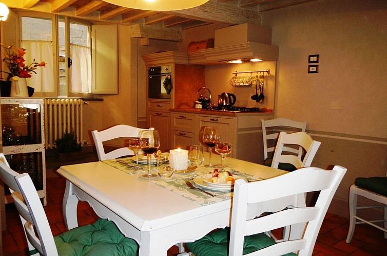 Appartement Stilvolle Wohnung mit Whirlpool in einem Renaiss