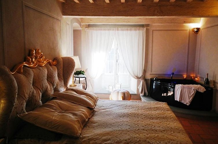 Appartement Stilvolle Wohnung mit Whirlpool in einem Renaiss