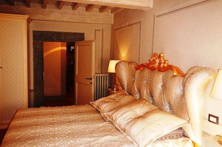 Appartement Stilvolle Wohnung mit Whirlpool in einem Renaiss