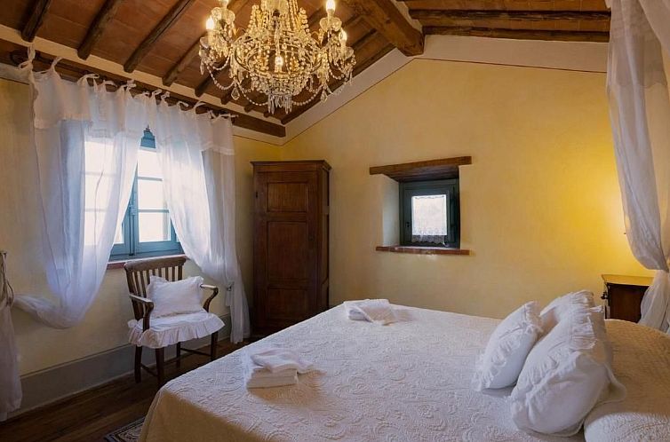 Appartement Wohnung in Cortona mit Terrasse, Garten und Gril