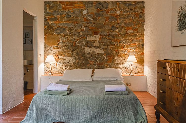 Vakantiehuis Podere Mencoini Elegante Villa mit Pool und Oli