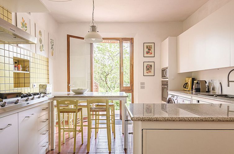 Vakantiehuis Podere Mencoini Elegante Villa mit Pool und Oli