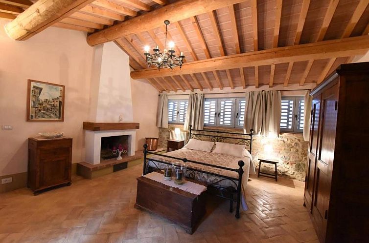 Vrijstaande woning in Sinalunga