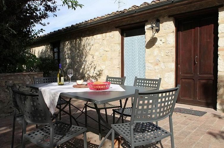 Appartement 'Santinovo olivo' mit Pool