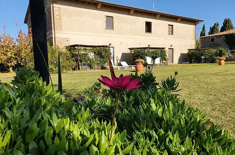 Vakantiehuis Schönes Ferienhaus in Volterra mit Großem Gar