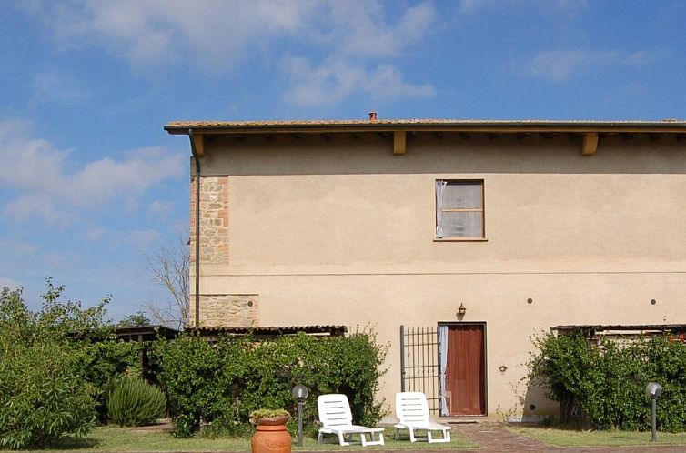 Vakantiehuis Schönes Ferienhaus in Volterra mit Großem Gar
