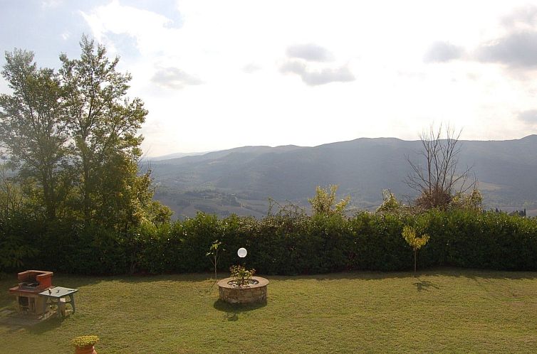 Vakantiehuis Schönes Ferienhaus in Volterra mit Großem Gar