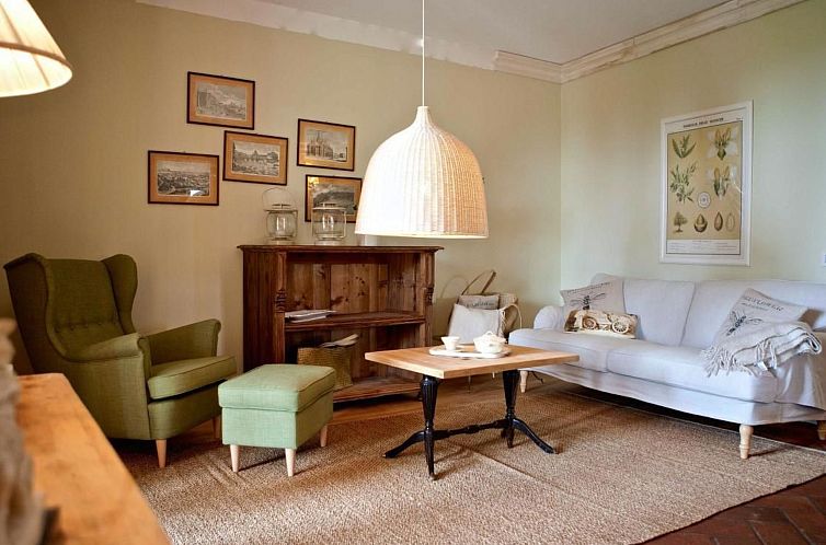 Appartement "Villa Famiglia" mit Pool