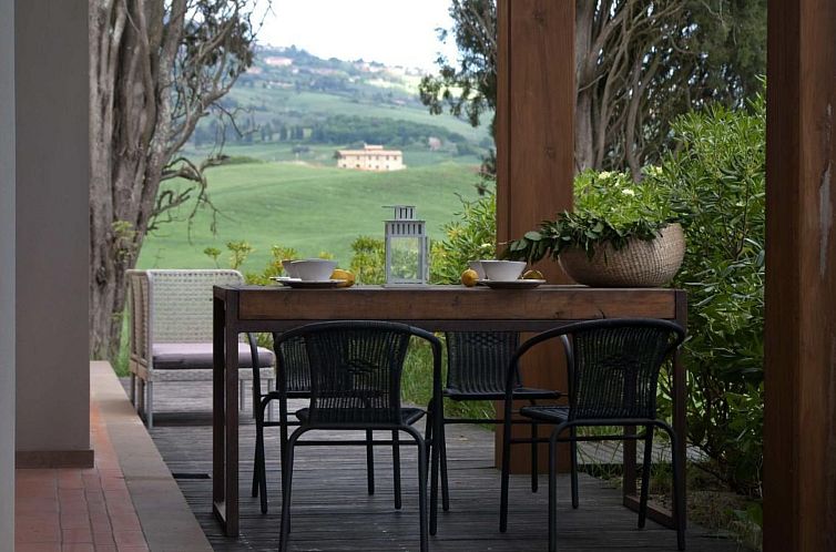 Appartement "Villa Famiglia" mit Pool