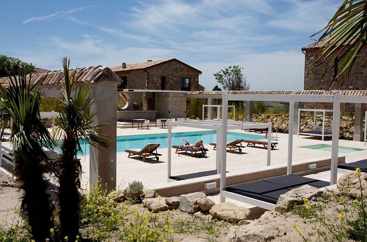 Appartement "Villa Aria" mit Gemeinschaftspool