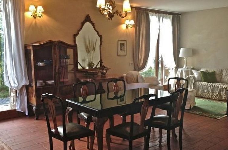 Appartement "Villa Felicita" mit Pool
