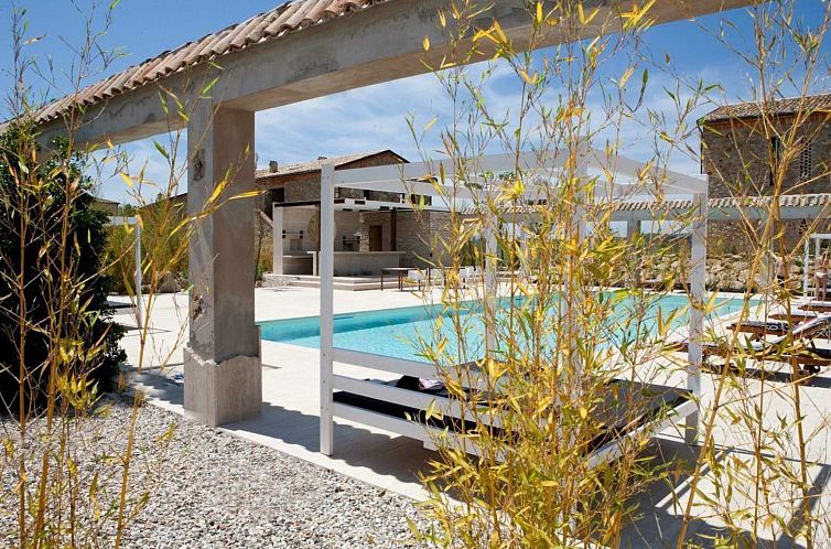 Appartement "Villa Felicita" mit Pool