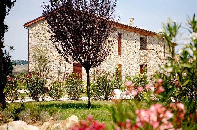 Appartement "Villa Allegria" mit Gemeinschaftspool