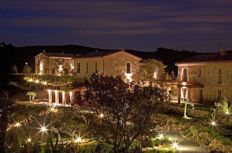 Appartement "Villa I Spazio" mit Pool