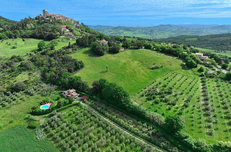 Vakantiehuis Anwesen "Toskanische Villa" mit privatem Pool