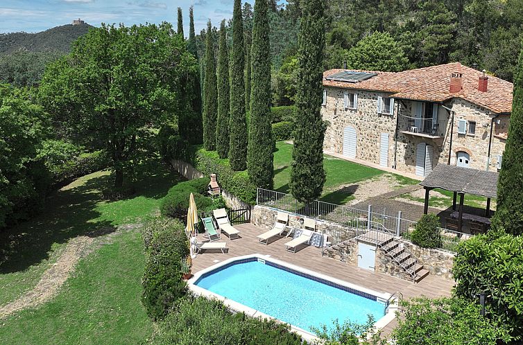 Vakantiehuis in Montecastelli Pisano mit beheiztem Whirlpool