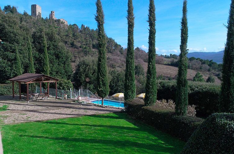 Vakantiehuis in Montecastelli Pisano mit beheiztem Whirlpool