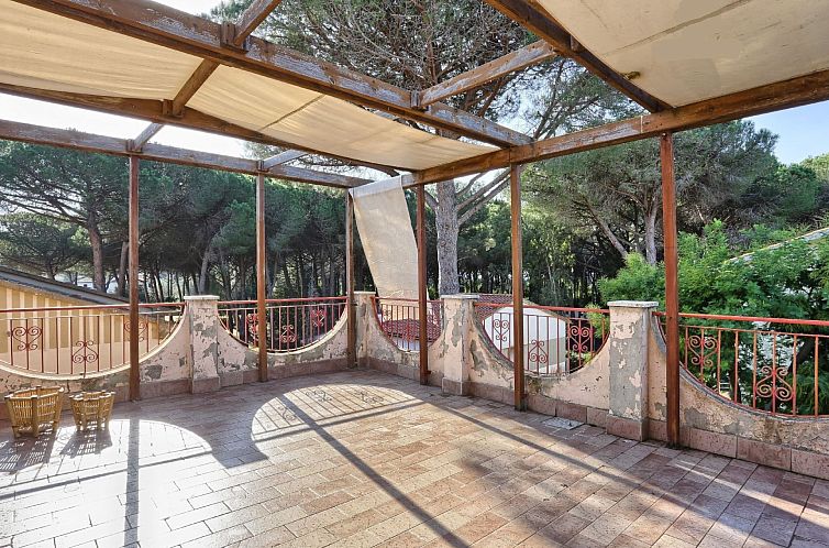 Appartement Große Wohnung in Mazzanta mit Schöner Terrasse