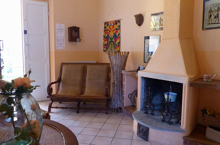 Appartement Große Wohnung in Mazzanta mit Schöner Terrasse