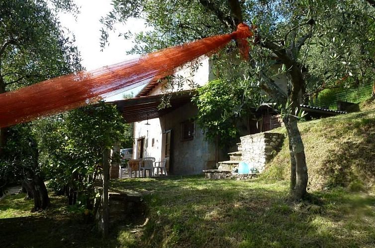 Vakantiehuis Rustico inmitten eines Olivenhainens