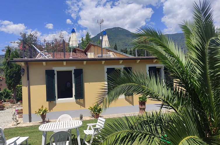 Vakantiehuis Villa mit schönem Gartne und Sonnenterrasse